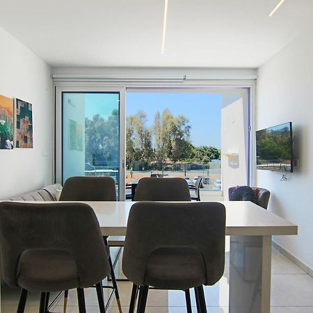 Phaedrus Living - Seaside Executive Flat Harbour 203 Apartment Paphos ภายนอก รูปภาพ
