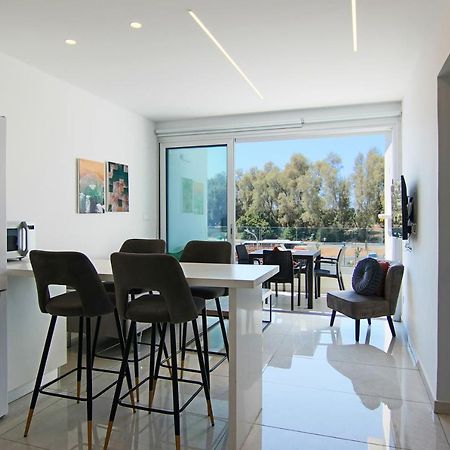 Phaedrus Living - Seaside Executive Flat Harbour 203 Apartment Paphos ภายนอก รูปภาพ