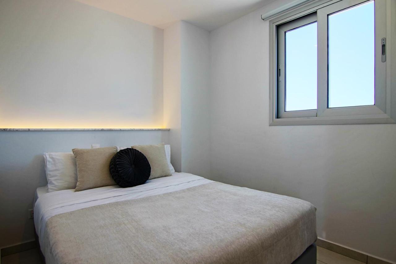 Phaedrus Living - Seaside Executive Flat Harbour 203 Apartment Paphos ภายนอก รูปภาพ